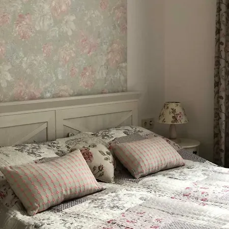 Viktoriya Deluxe Apartment